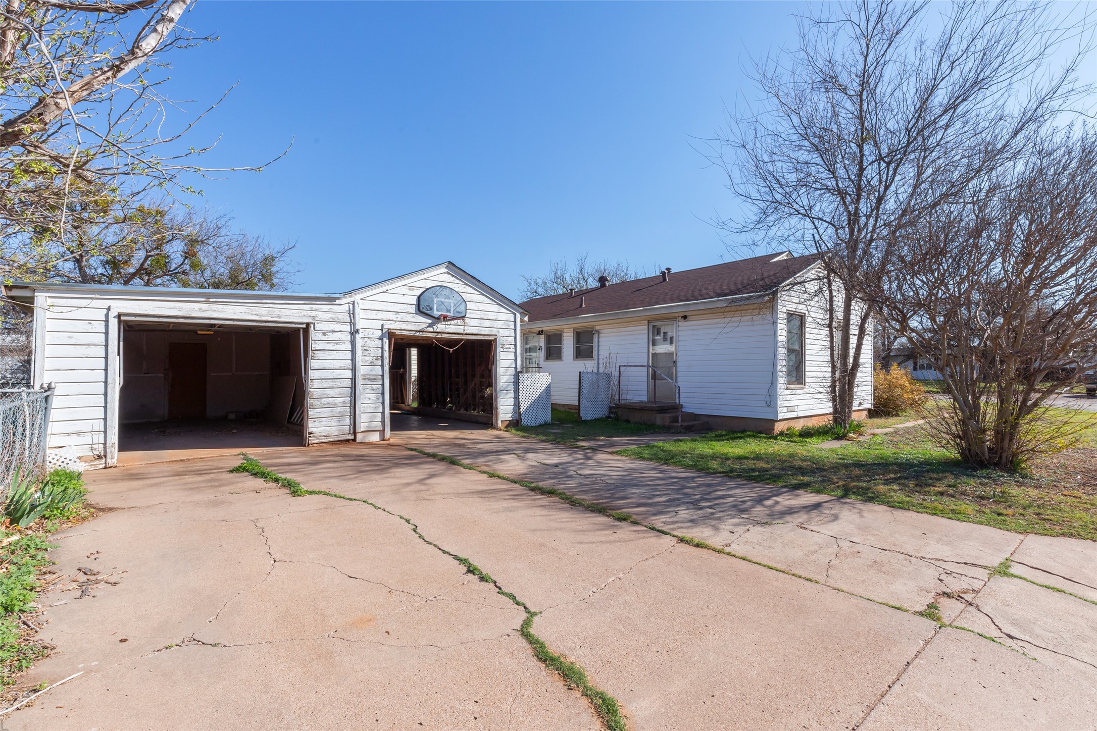 1304 Westover Drive Anson TX 79501