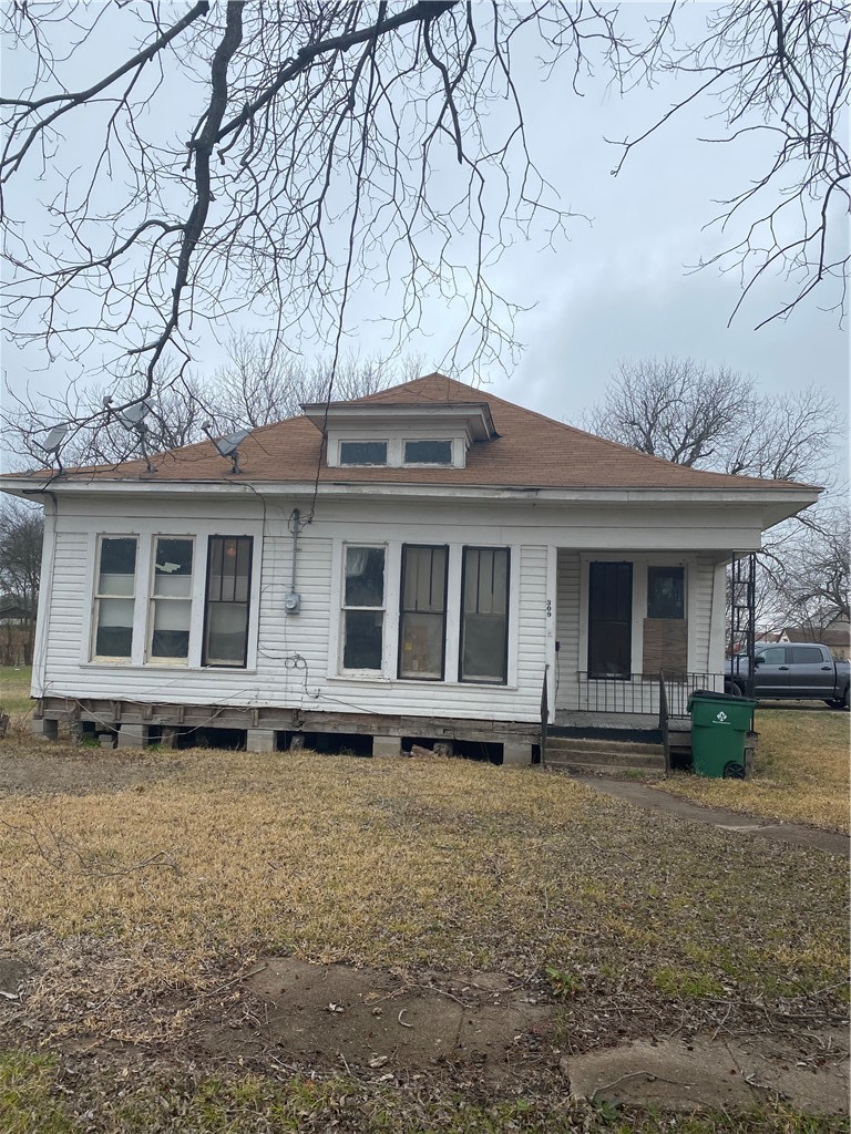 309 E Ross Avenue Mart TX 76664