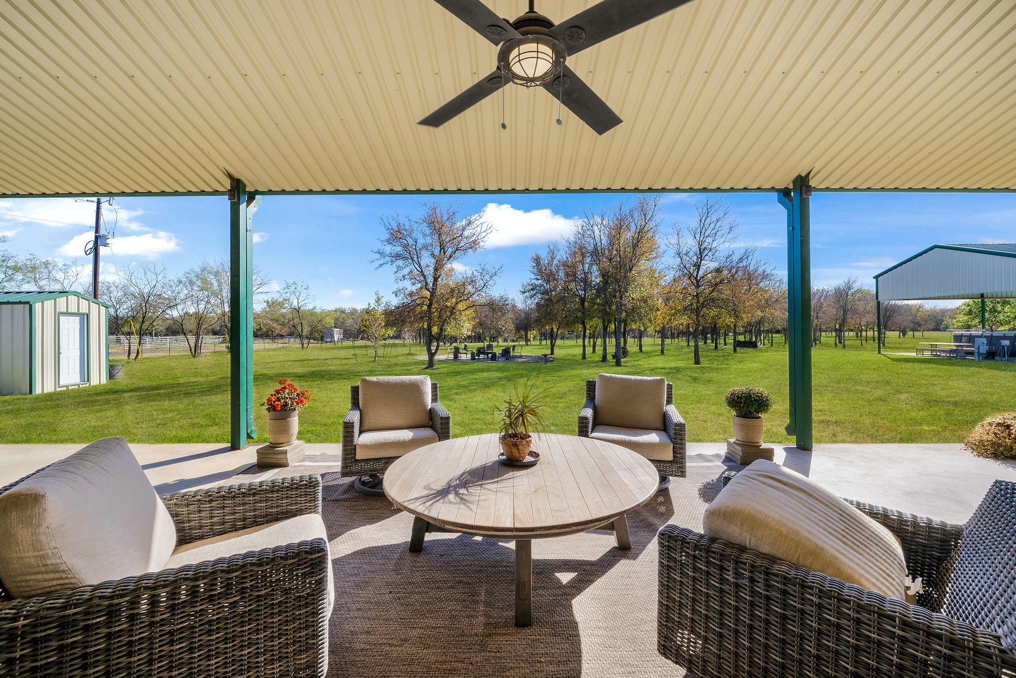 650 Scoggins Road Tioga TX 76271