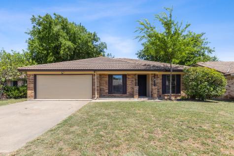 7429 Meadow Creek Drive Fort Worth TX 76133