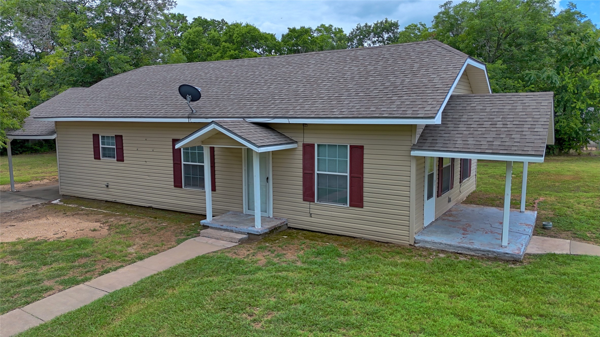 1007 Hulme Street Bowie TX 76230