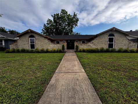 1826 Melrose Street Garland TX 75042