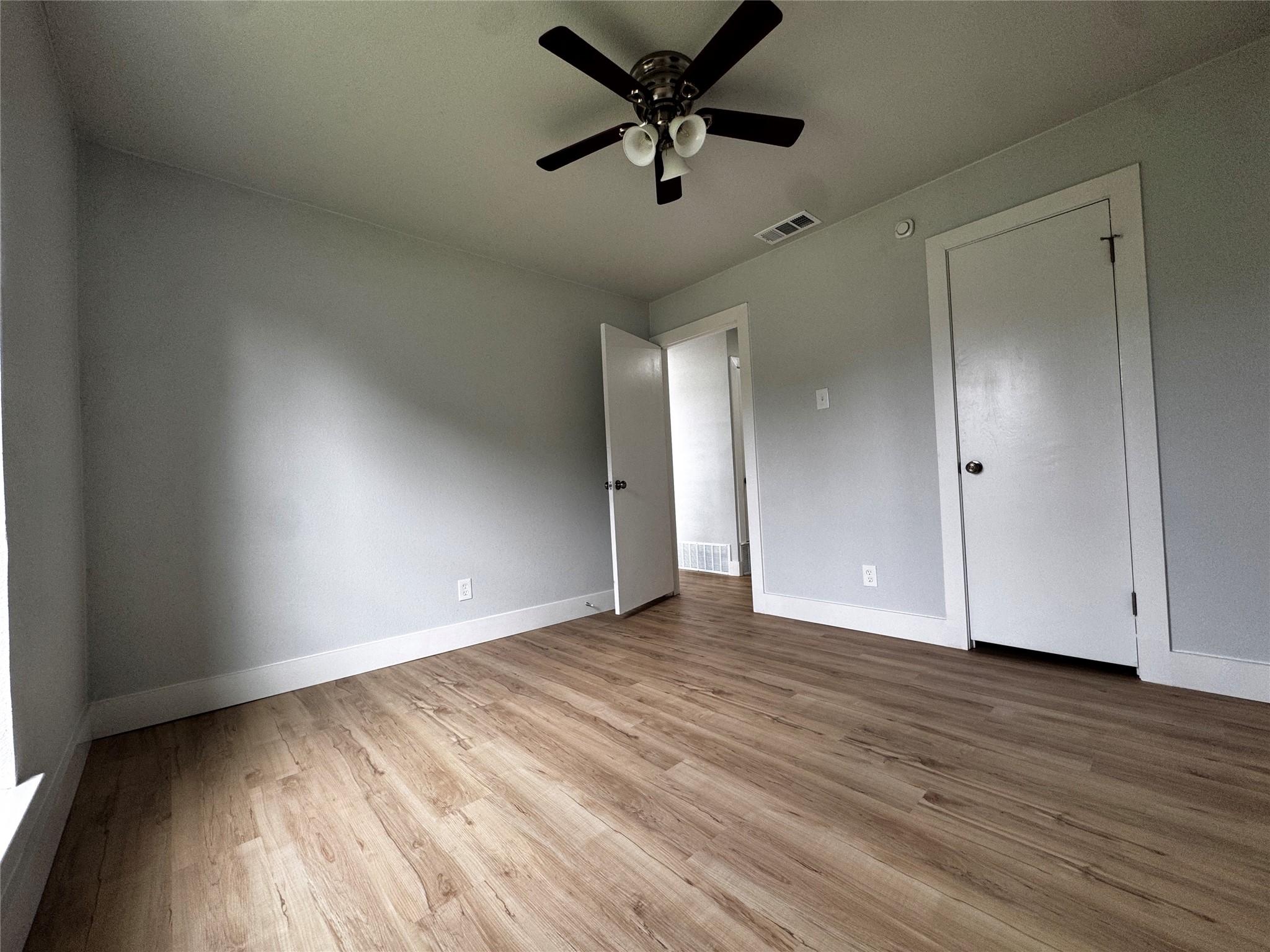 1826 Melrose Street Garland TX 75042