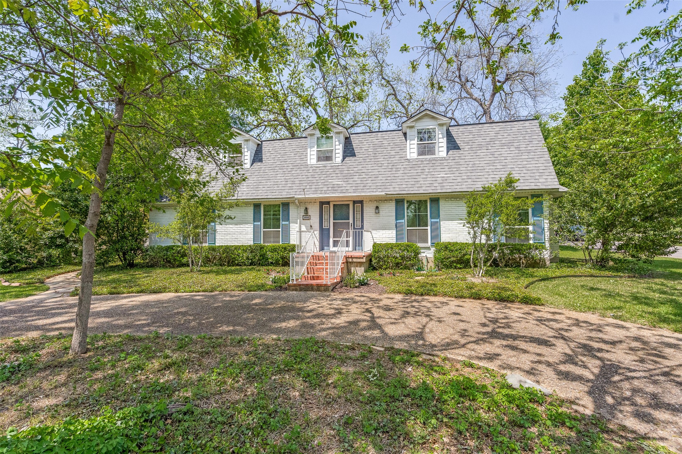 1050 Forest Grove Drive Dallas TX 75218