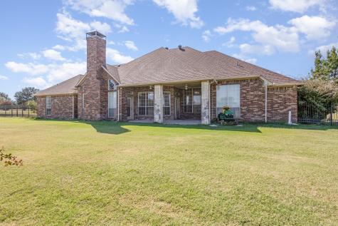 1001 W Remington Park Drive Terrell TX 75160