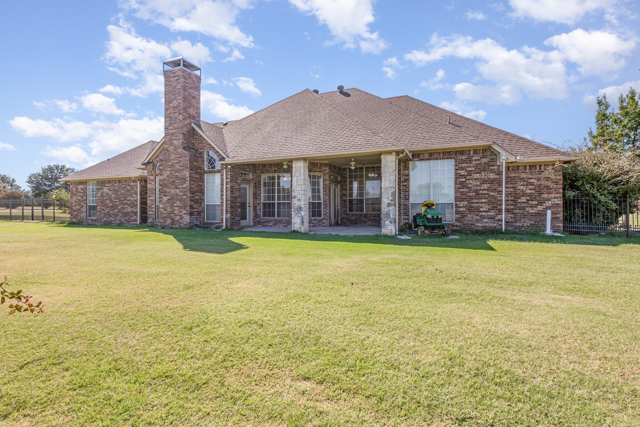 1001 W Remington Park Drive Terrell TX 75160