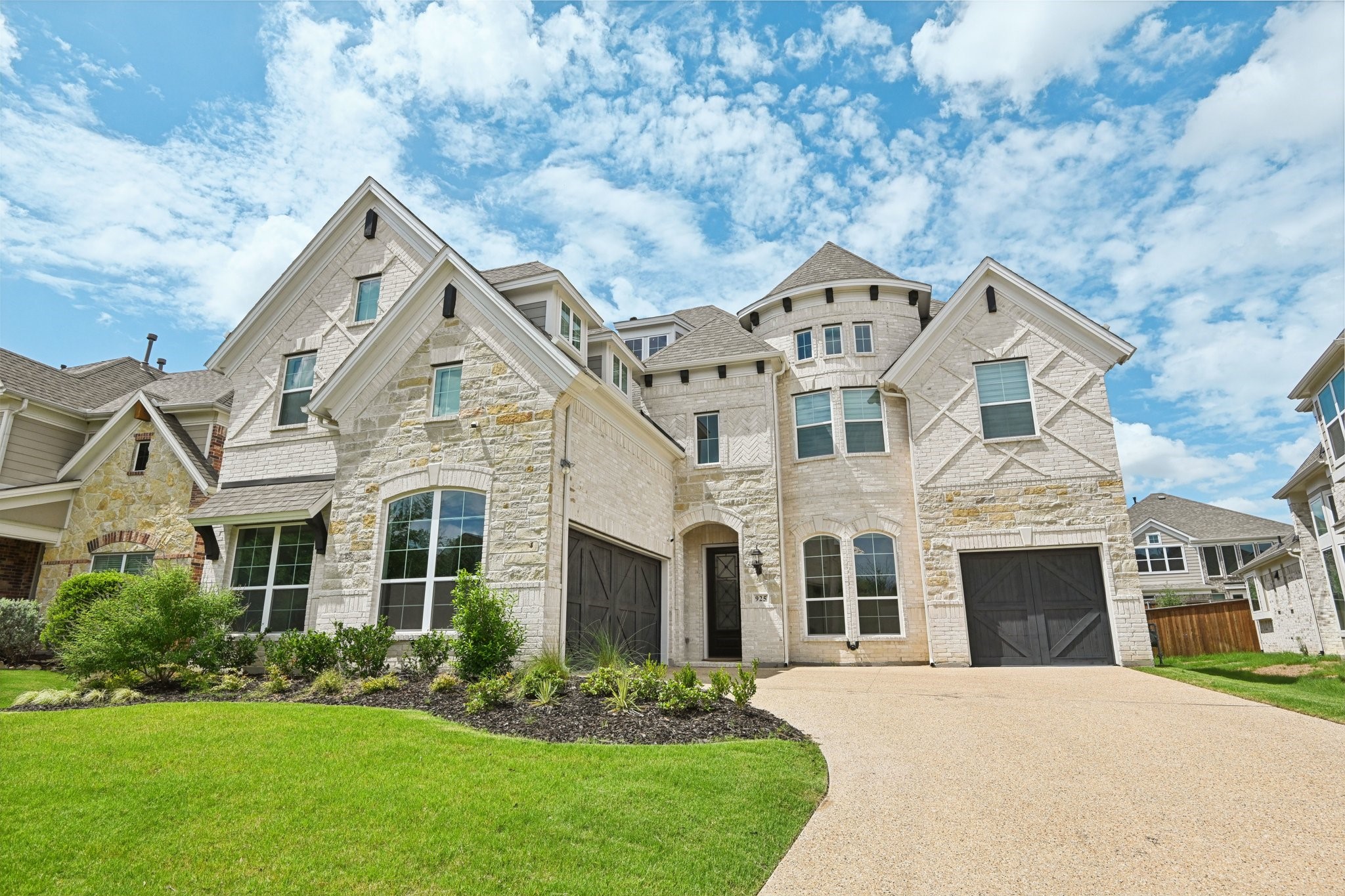 925 Oglethorpe Lane Savannah TX 76227