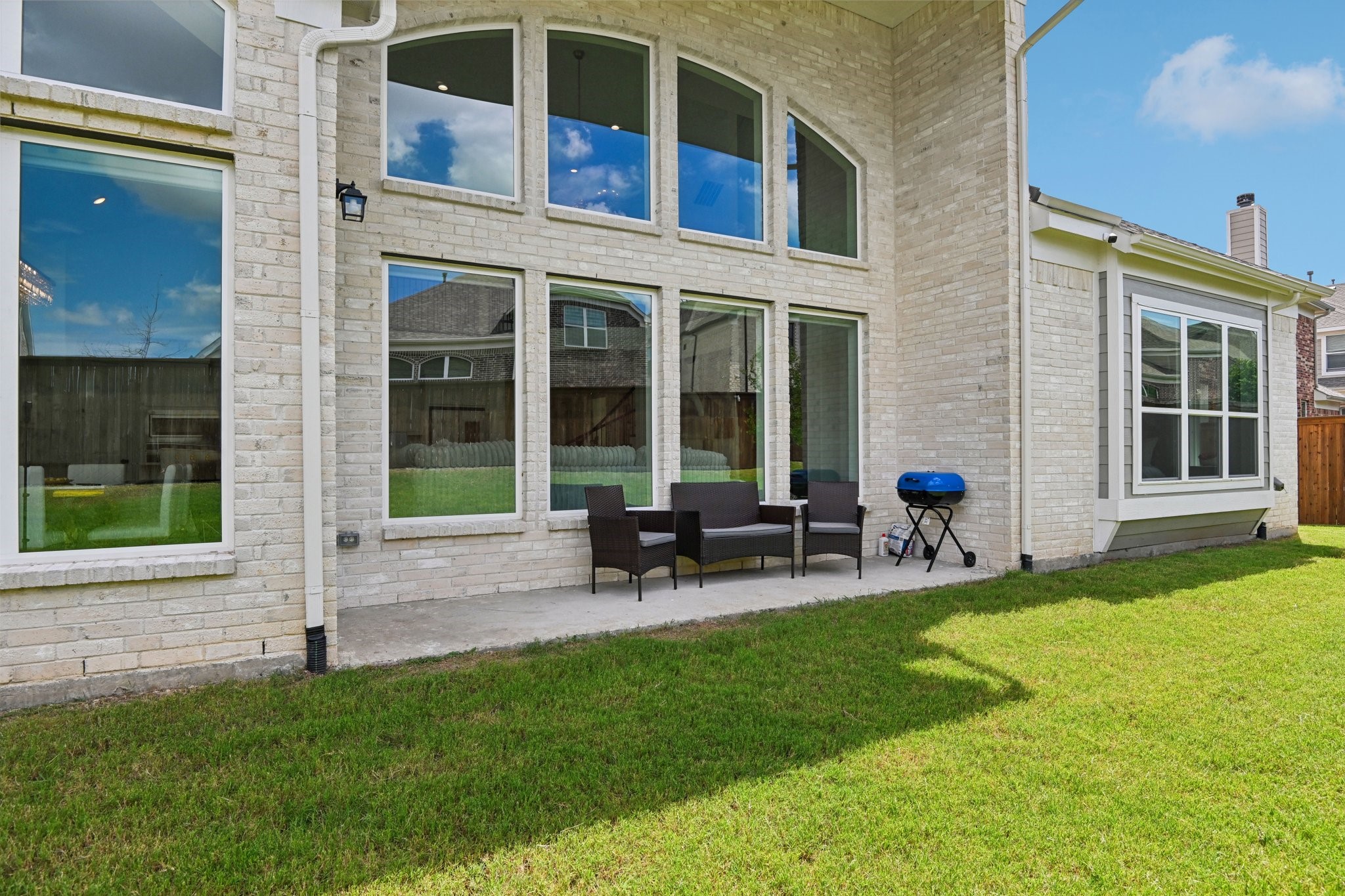 925 Oglethorpe Lane Savannah TX 76227