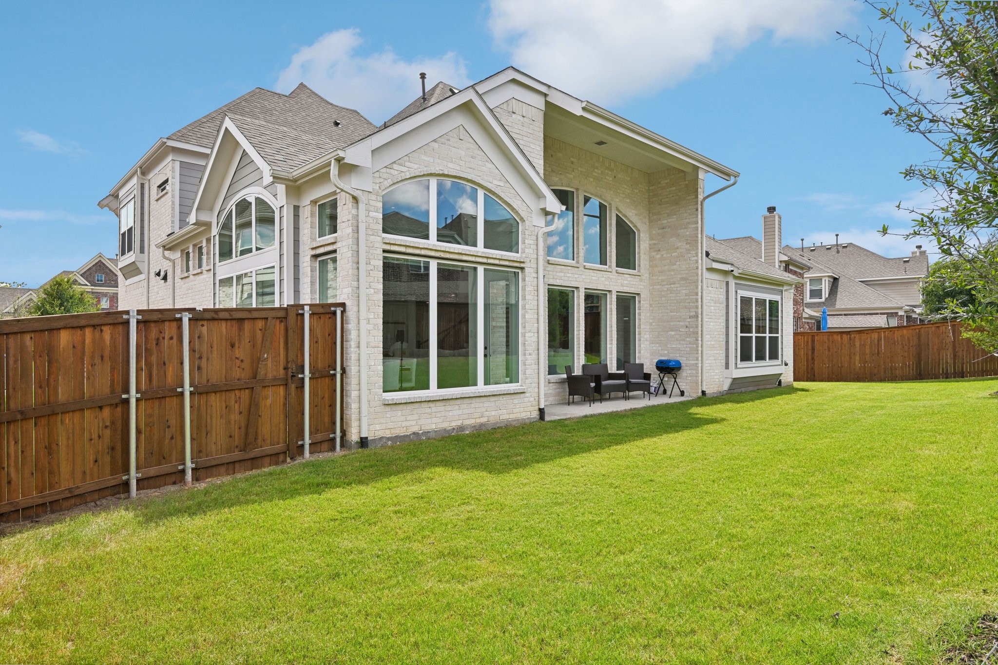 925 Oglethorpe Lane Savannah TX 76227