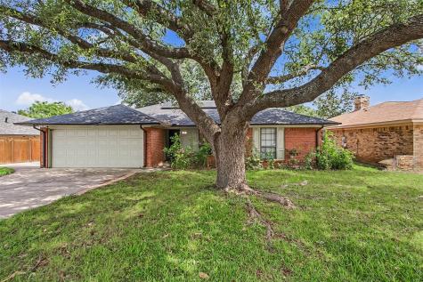 2820 Whitehurst Drive Fort Worth TX 76133