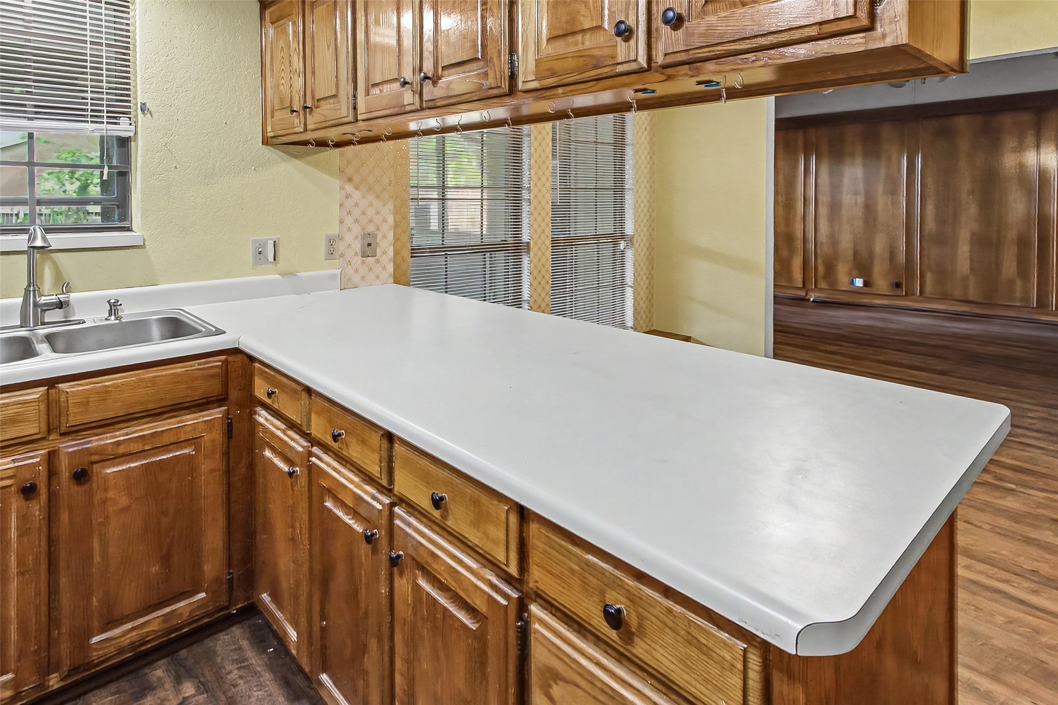 2820 Whitehurst Drive Fort Worth TX 76133