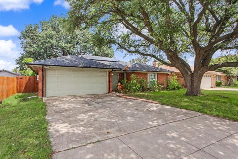2820 Whitehurst Drive Fort Worth TX 76133