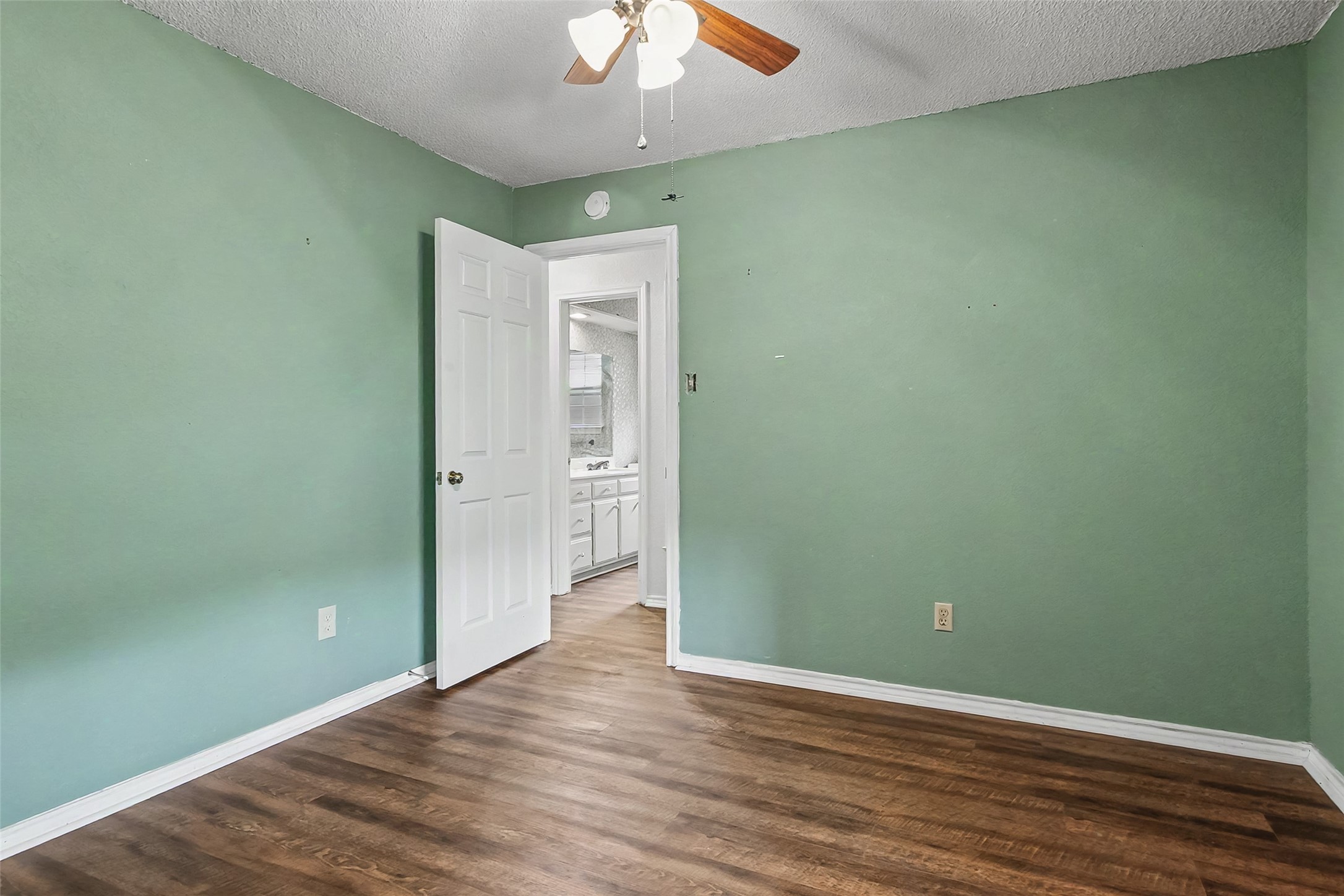2820 Whitehurst Drive Fort Worth TX 76133