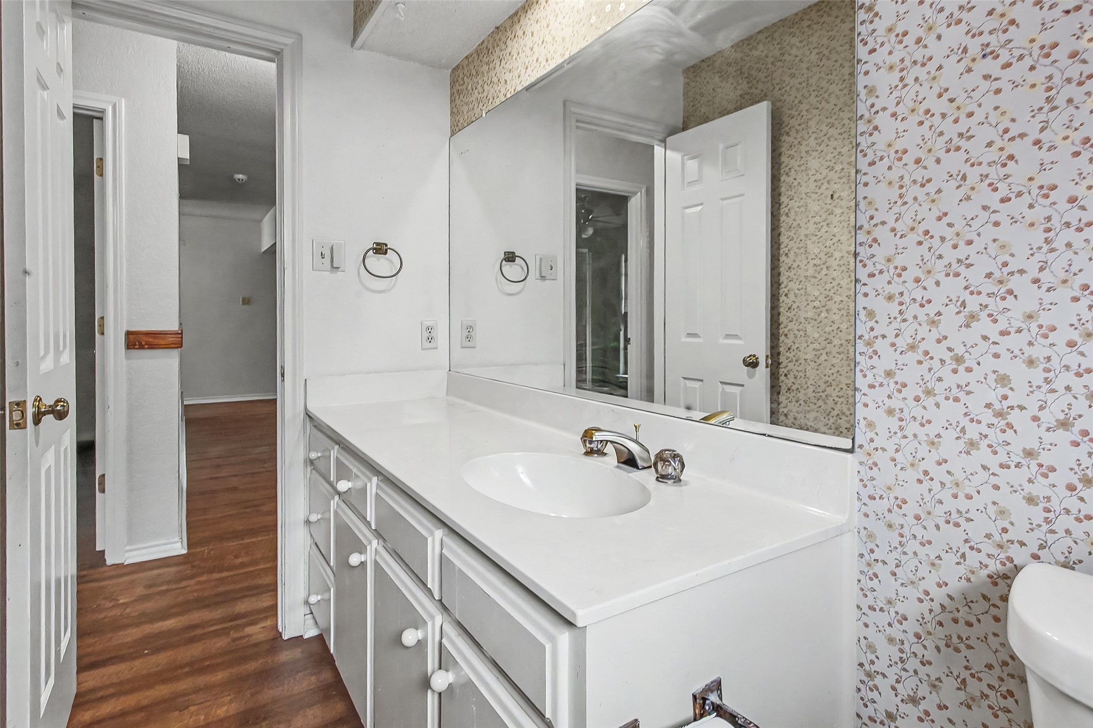 2820 Whitehurst Drive Fort Worth TX 76133