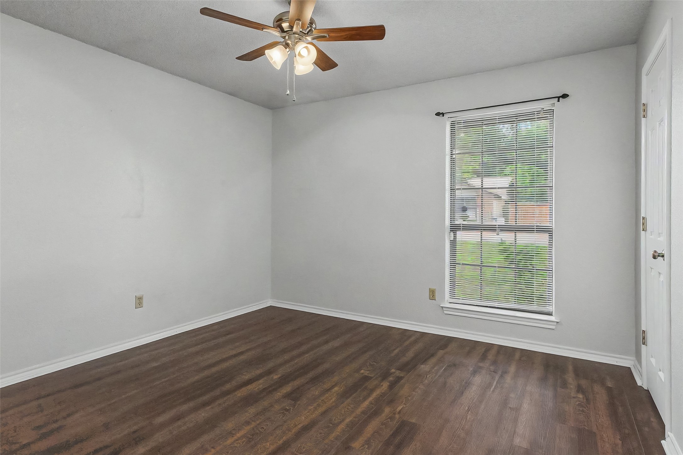 2820 Whitehurst Drive Fort Worth TX 76133