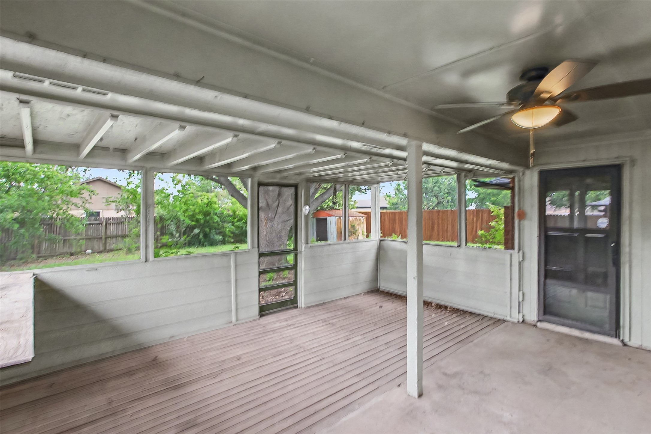 2820 Whitehurst Drive Fort Worth TX 76133