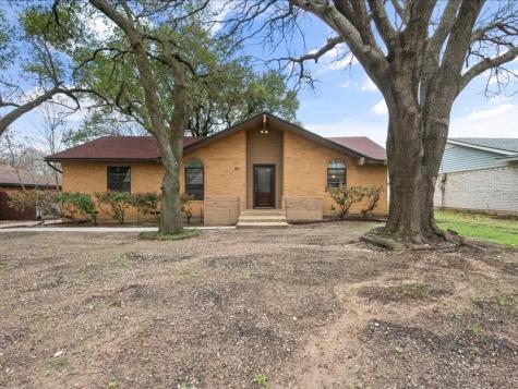 811 Green Pastures Drive Cedar Hill TX 75104