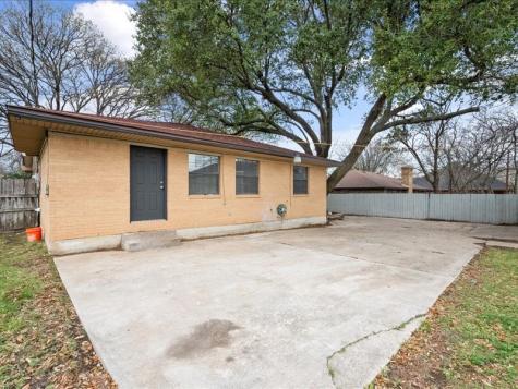 811 Green Pastures Drive Cedar Hill TX 75104