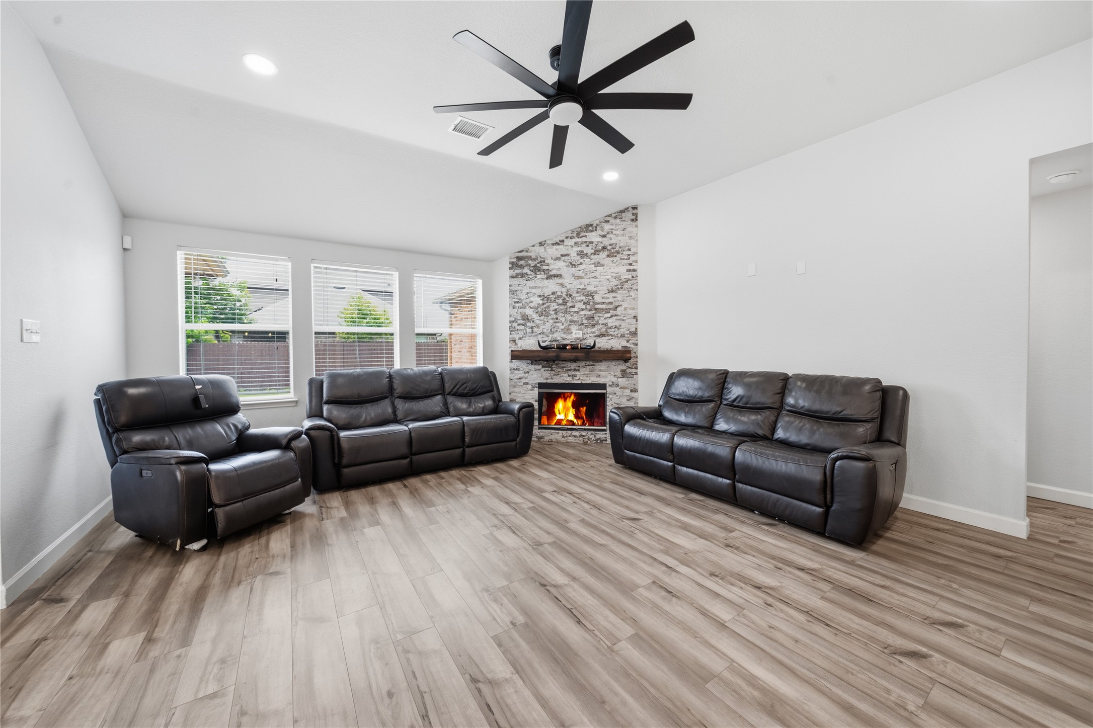 1011 Castroville Drive Forney TX 75126