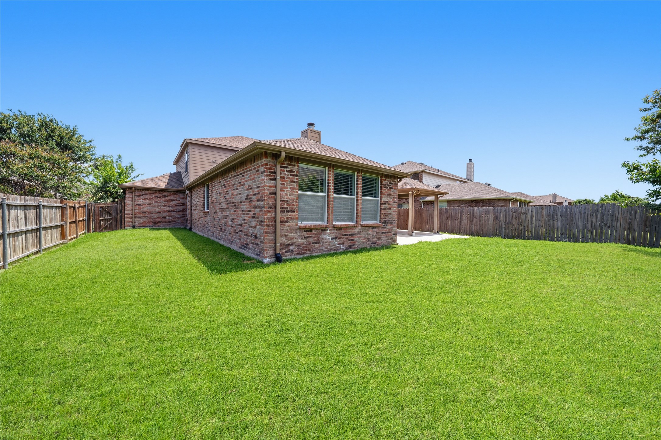 1011 Castroville Drive Forney TX 75126