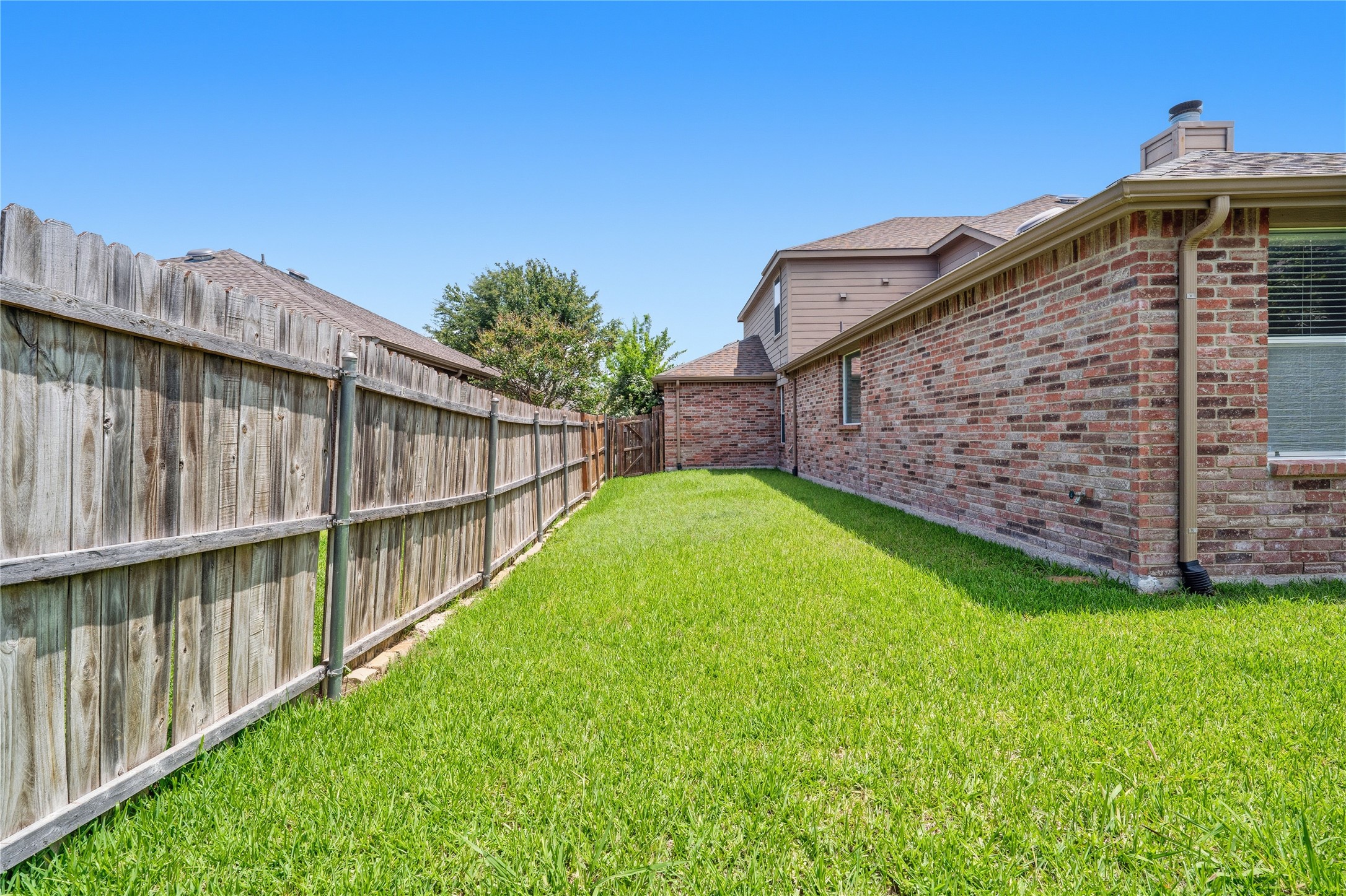 1011 Castroville Drive Forney TX 75126
