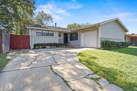 2905 W Gambrell Street Fort Worth TX 76133