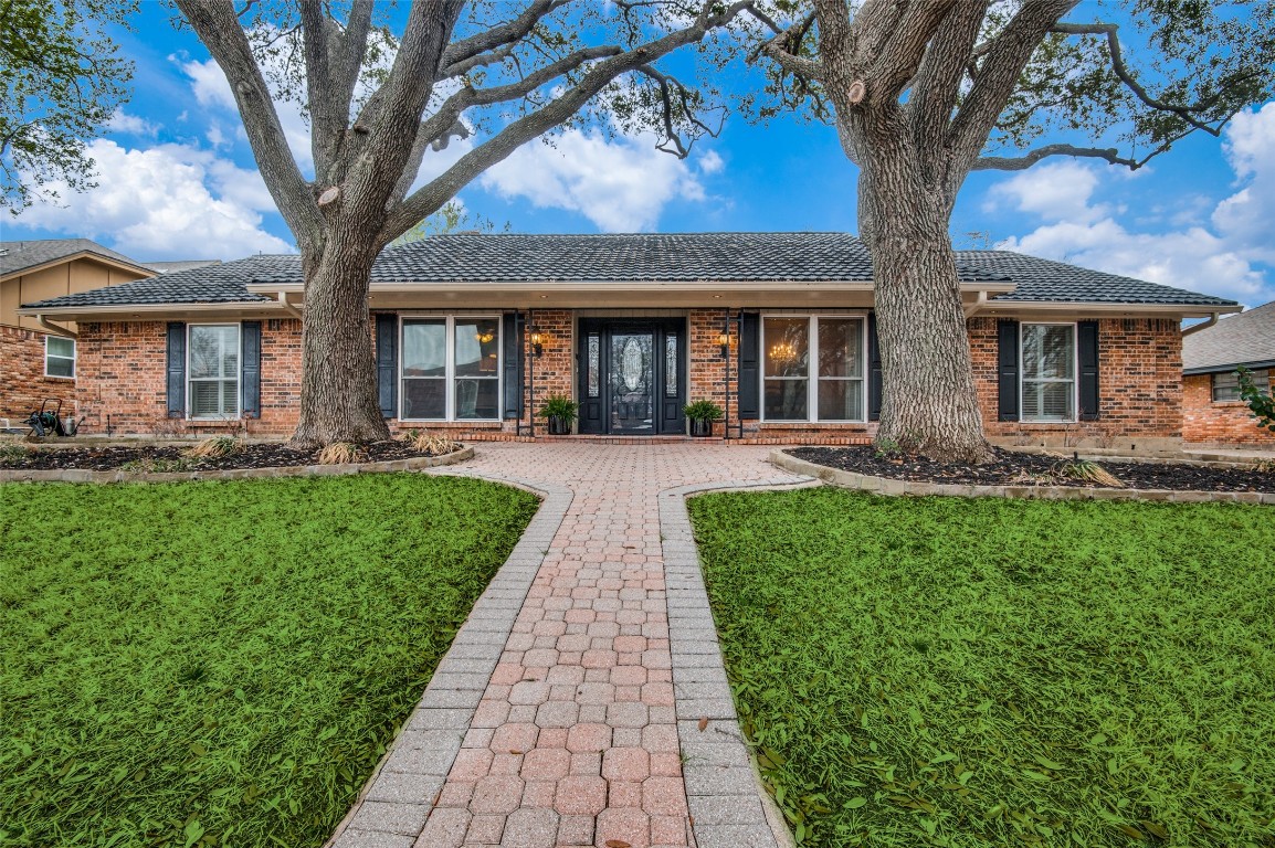 1115 Crowley Road Arlington TX 76012