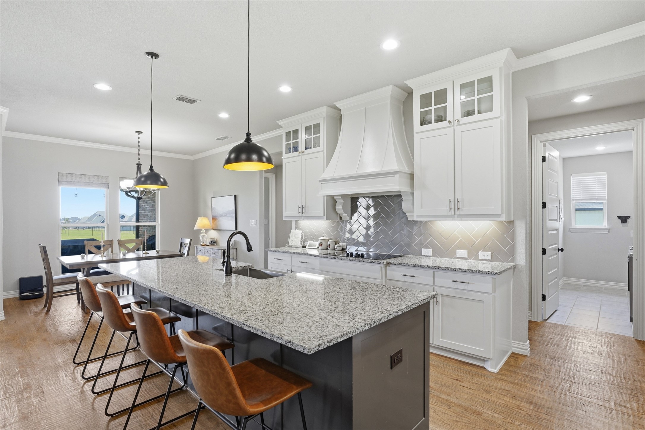 401 Venadito Drive Godley TX 76044