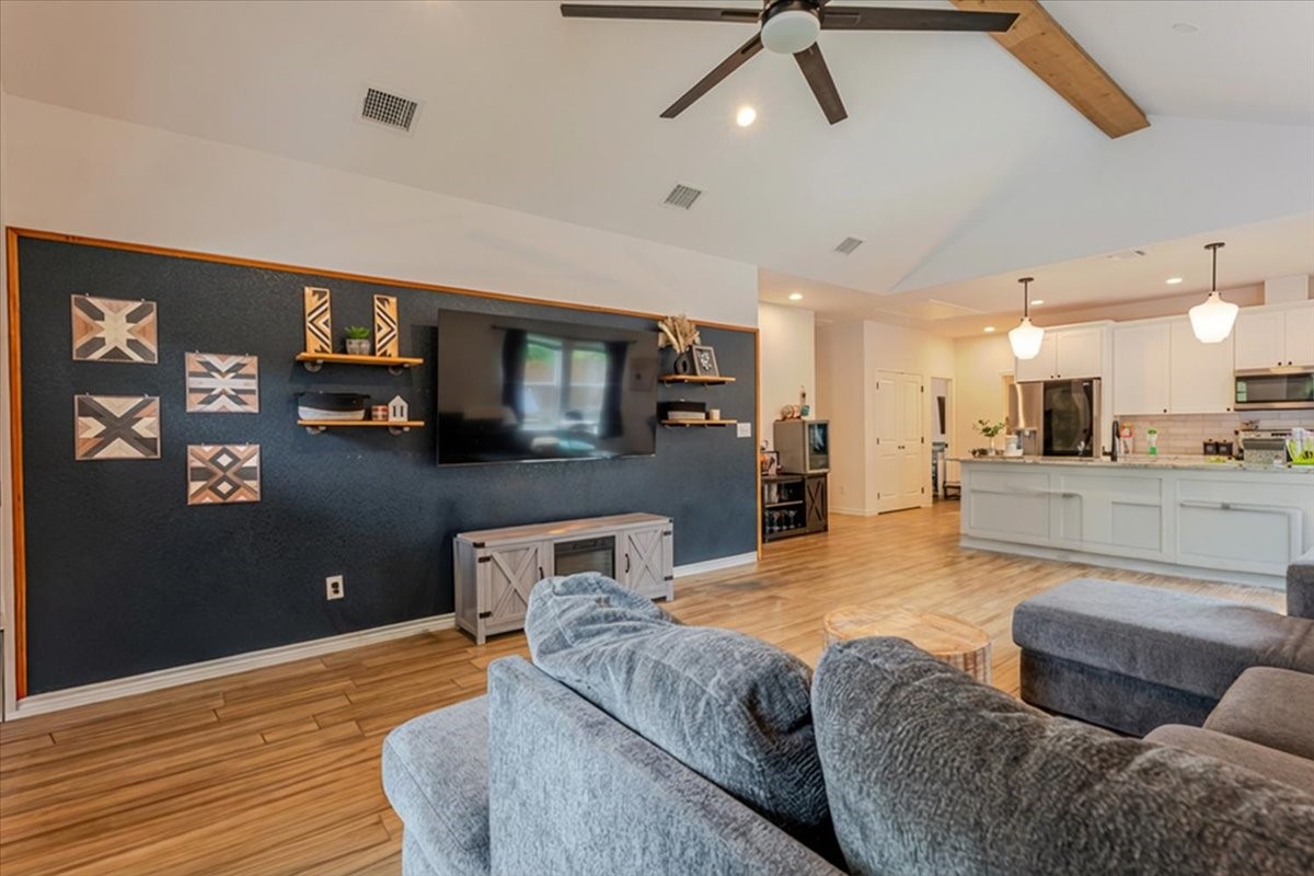 921 Indian Drive Granbury TX 76048