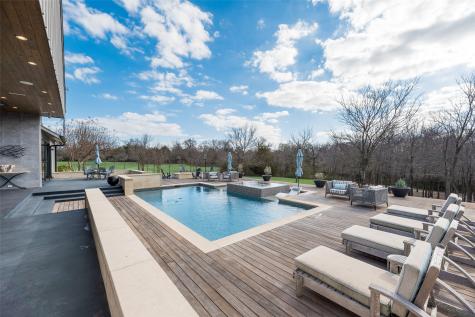 1501 The Rock Rockwall TX 75087