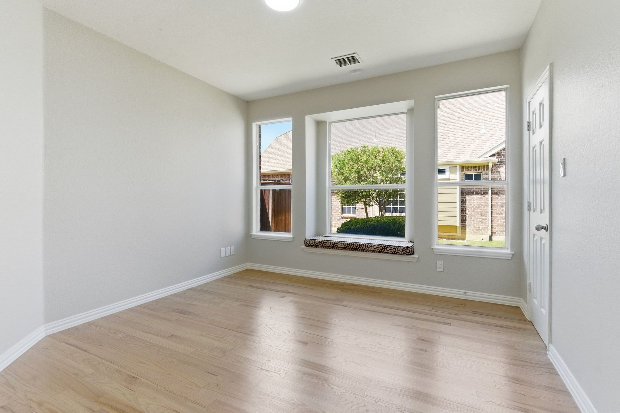 1913 Grand Park Place Lane Flower Mound TX 75028