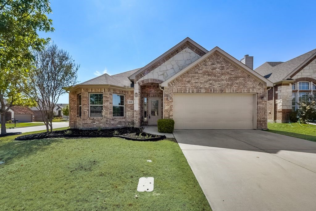 8608 Vista Royale Drive Fort Worth TX 76108