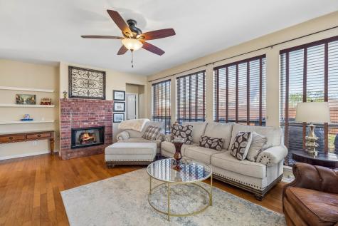 405 Stoneleigh Circle Lake Dallas TX 75065