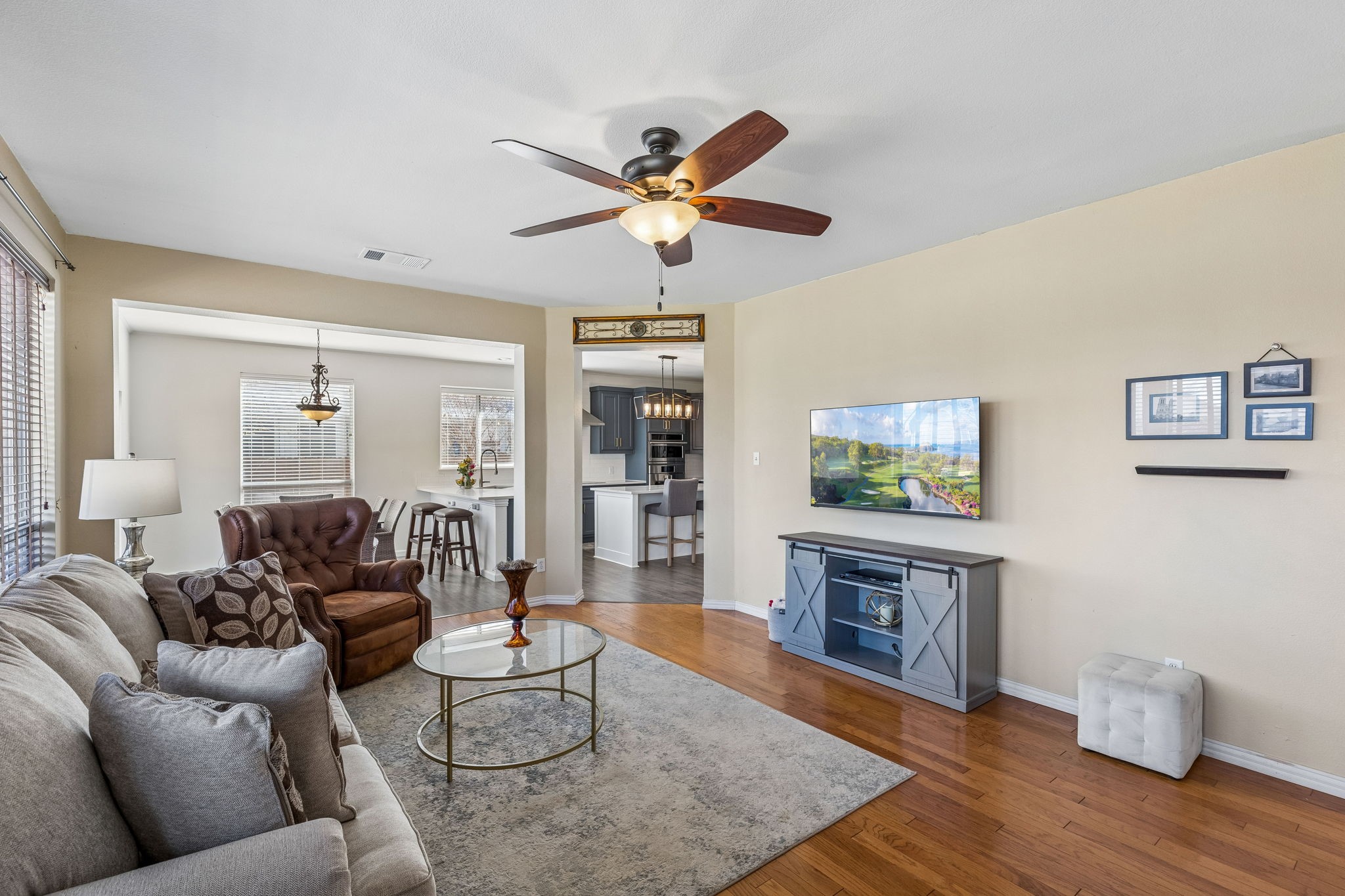 405 Stoneleigh Circle Lake Dallas TX 75065