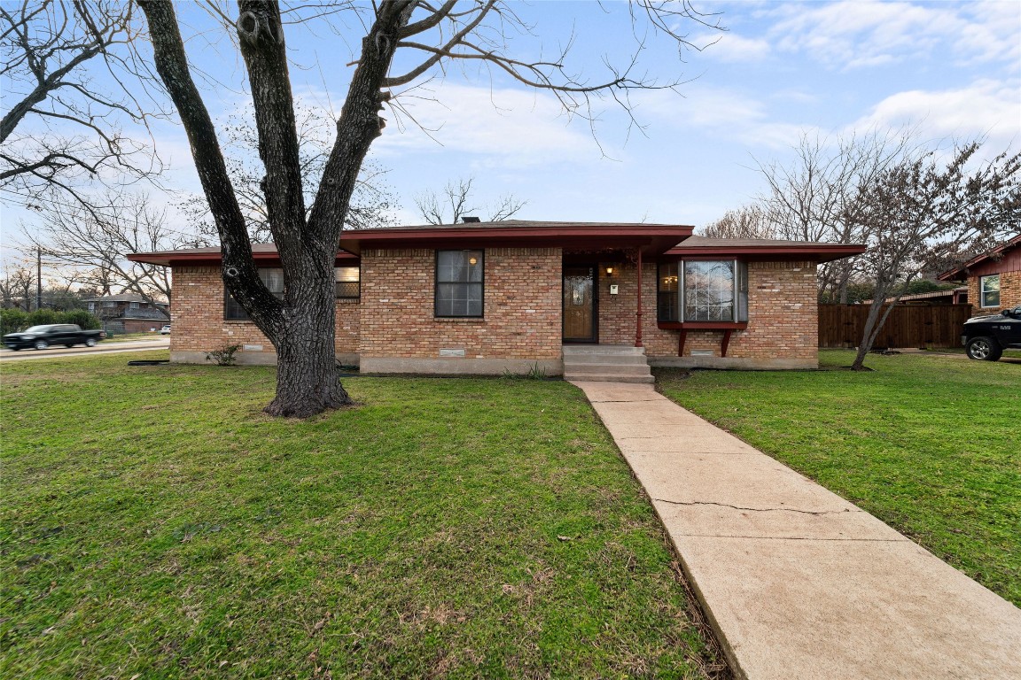 3009 S Glenbrook Drive Garland TX 75041