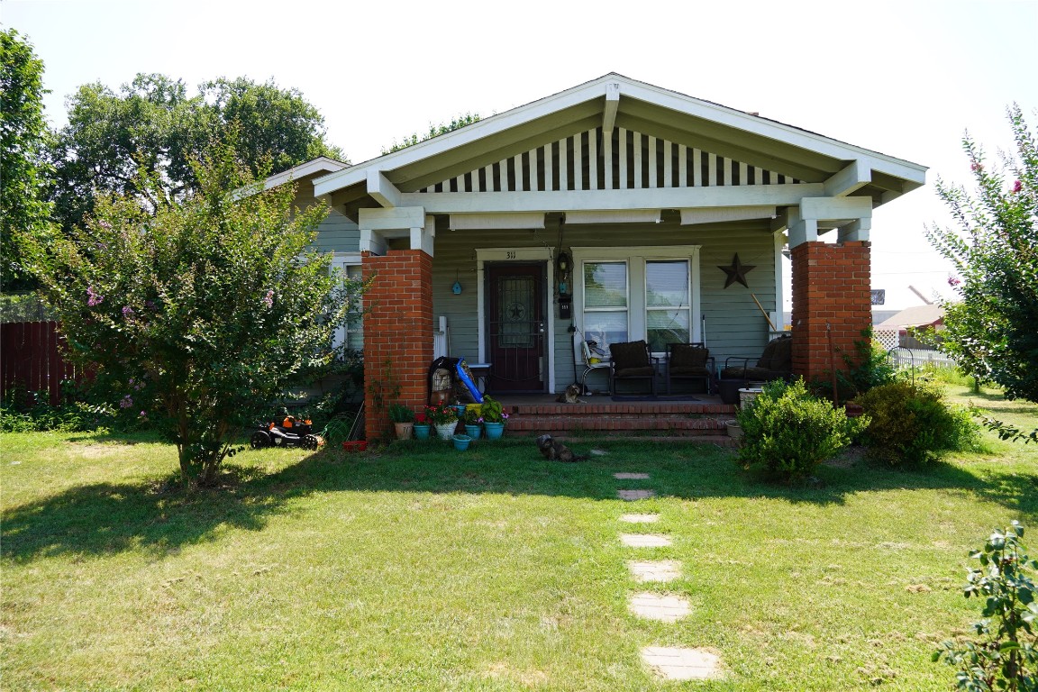 311 Fannin Street Nocona TX 76255