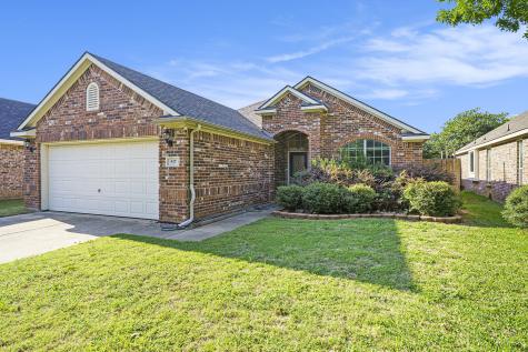 517 Wade Court Euless TX 76039