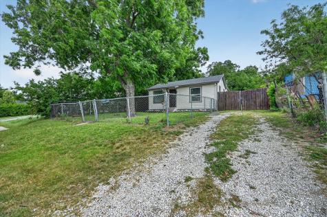 1119 E Cantey Street Fort Worth TX 76104