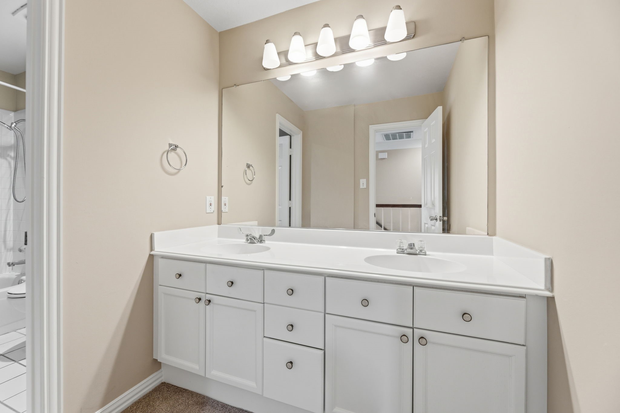 4124 Briarbend Road Dallas TX 75287