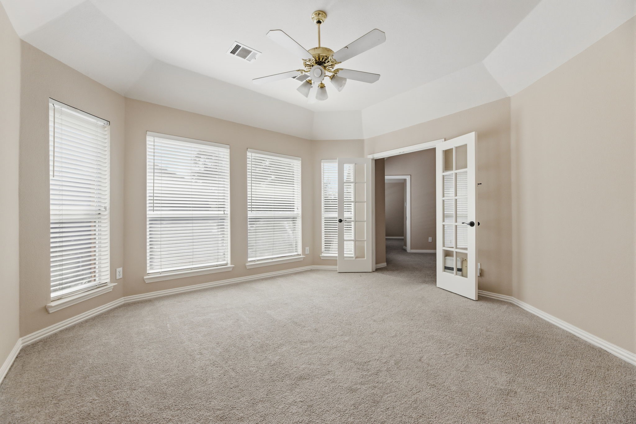 4124 Briarbend Road Dallas TX 75287