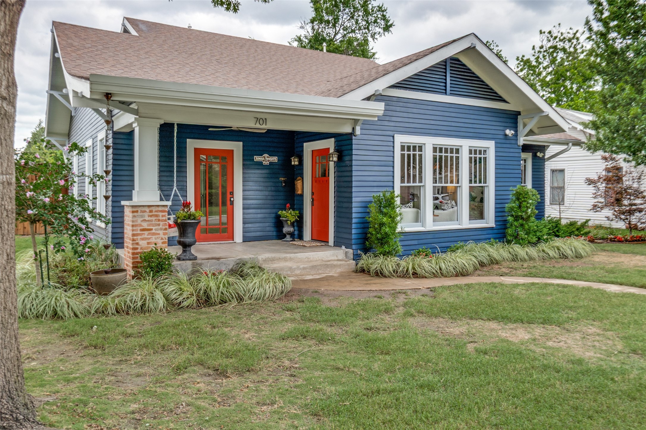 701 Dumont Street Dallas TX 75214