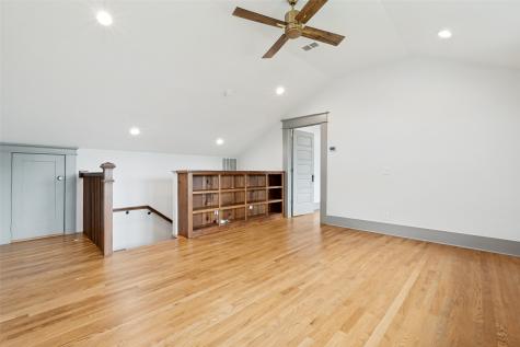 701 Dumont Street Dallas TX 75214