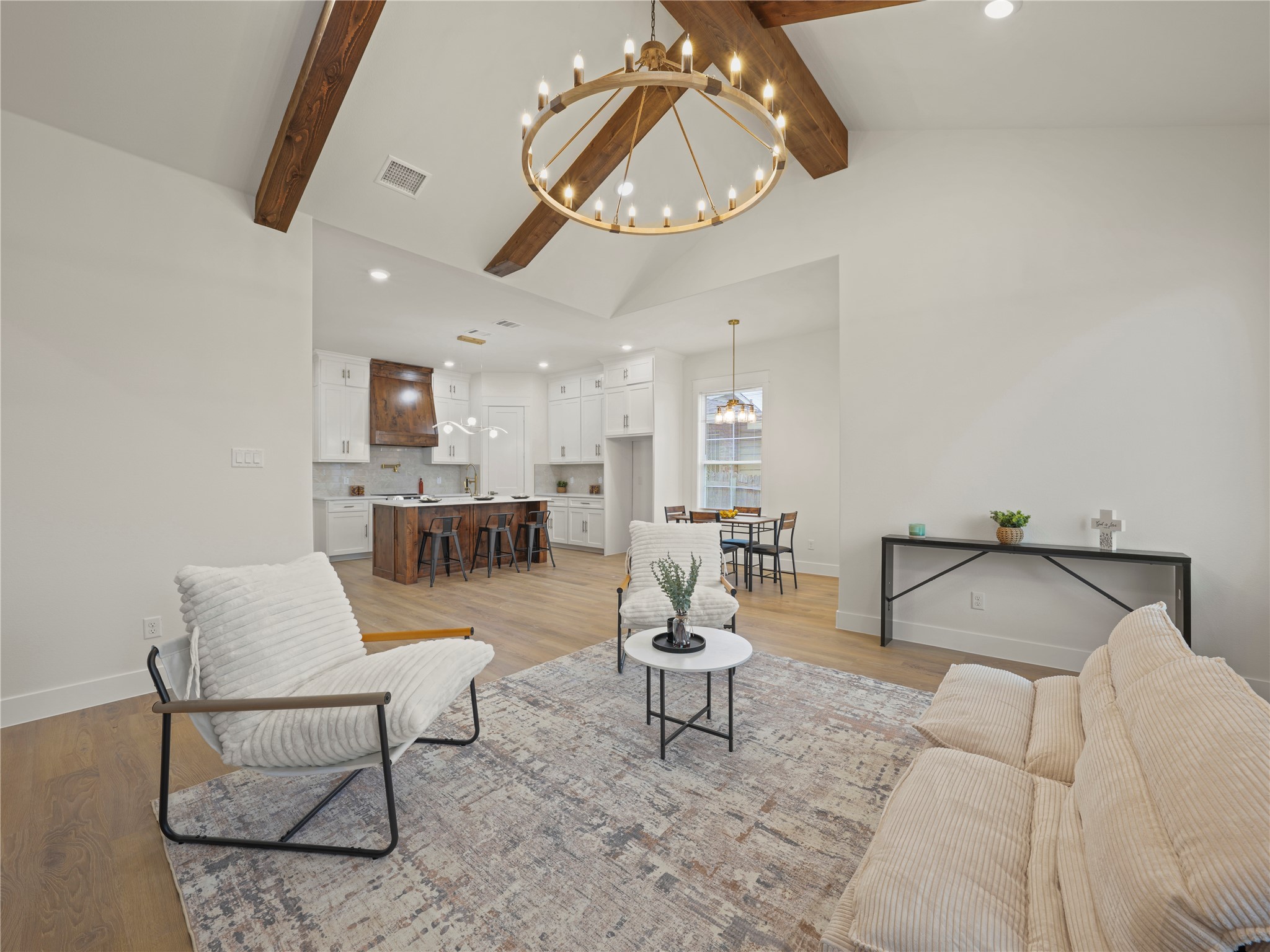 1033 E Bowie Street Fort Worth TX 76104