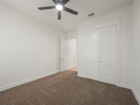 1033 E Bowie Street Fort Worth TX 76104