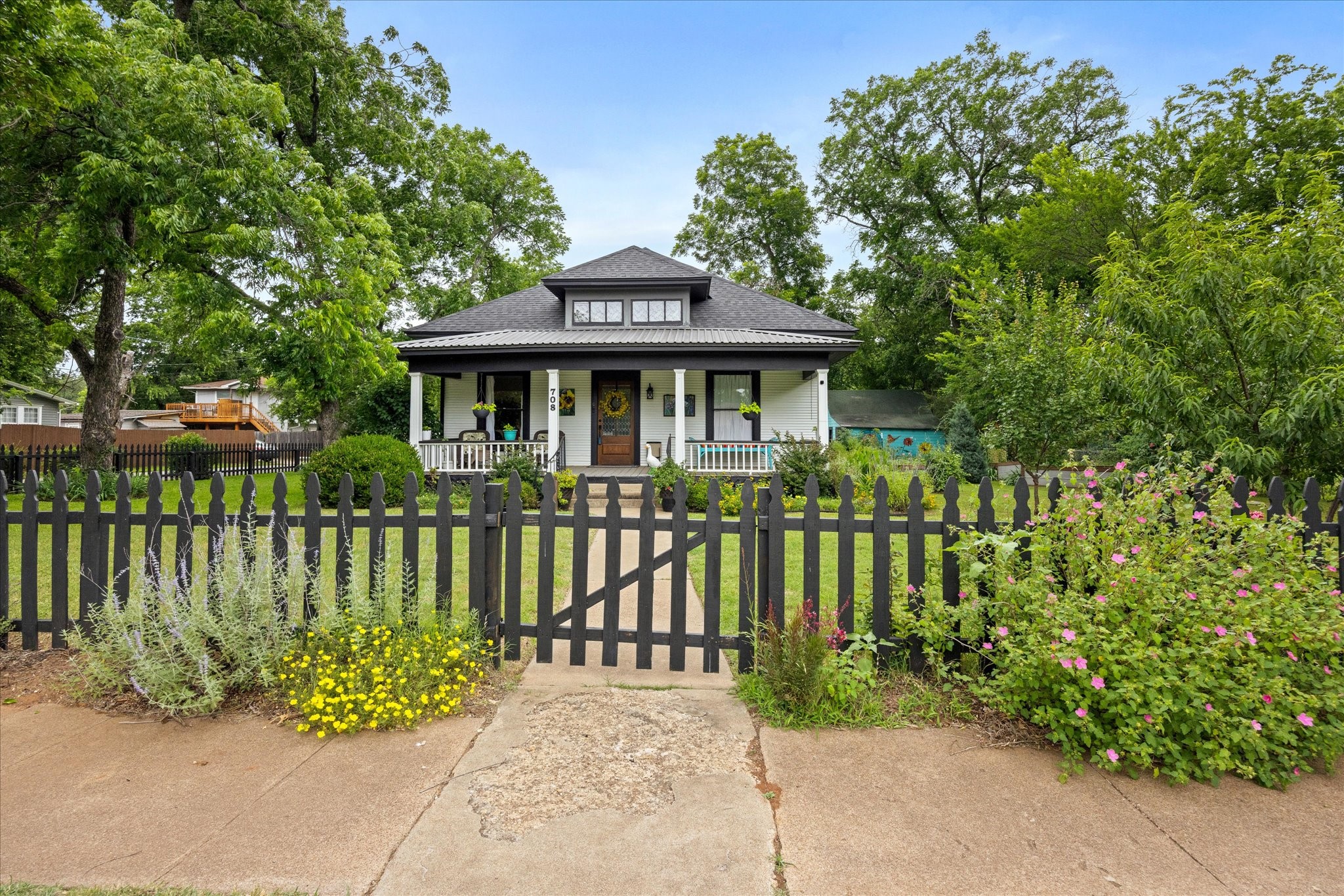 708 N Anglin Street Cleburne TX 76031