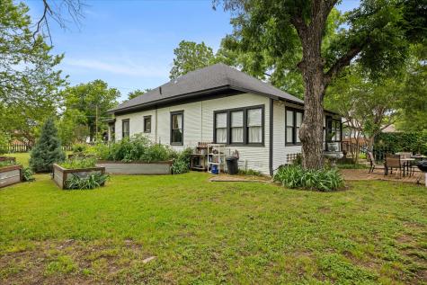 708 N Anglin Street Cleburne TX 76031