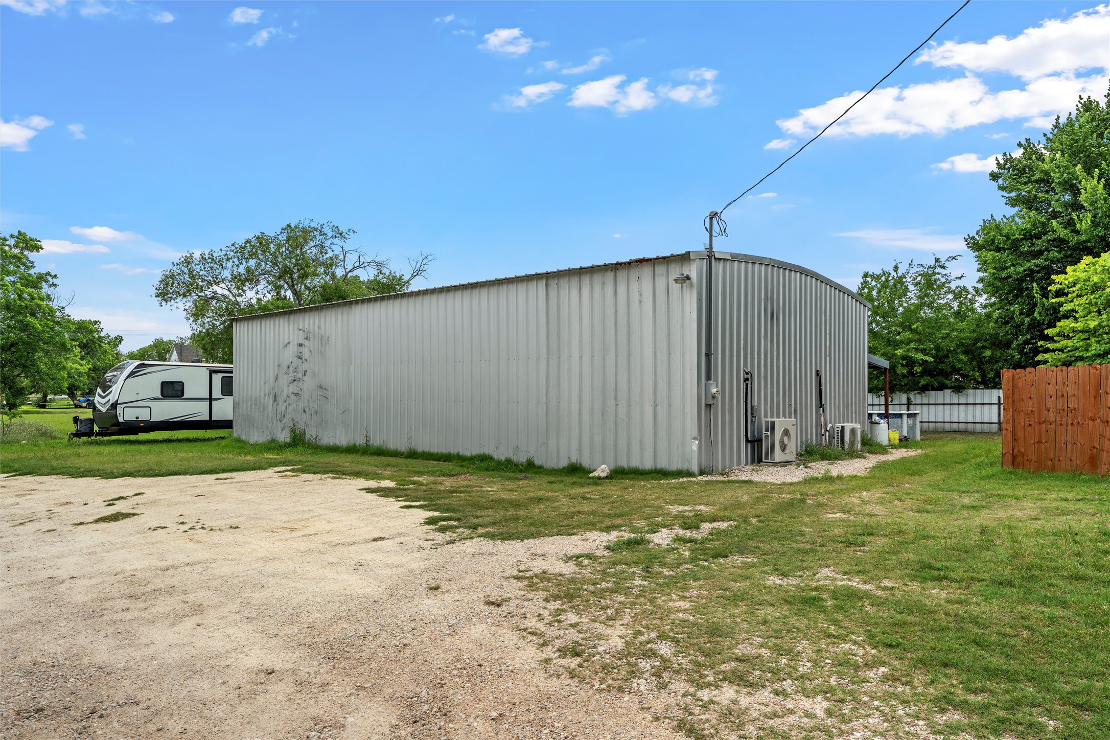 209 N Goddard Street Mart TX 76664