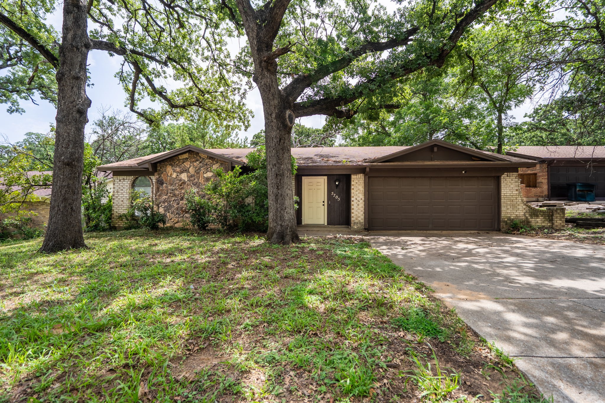 5705 Kingstree Court Arlington TX 76017