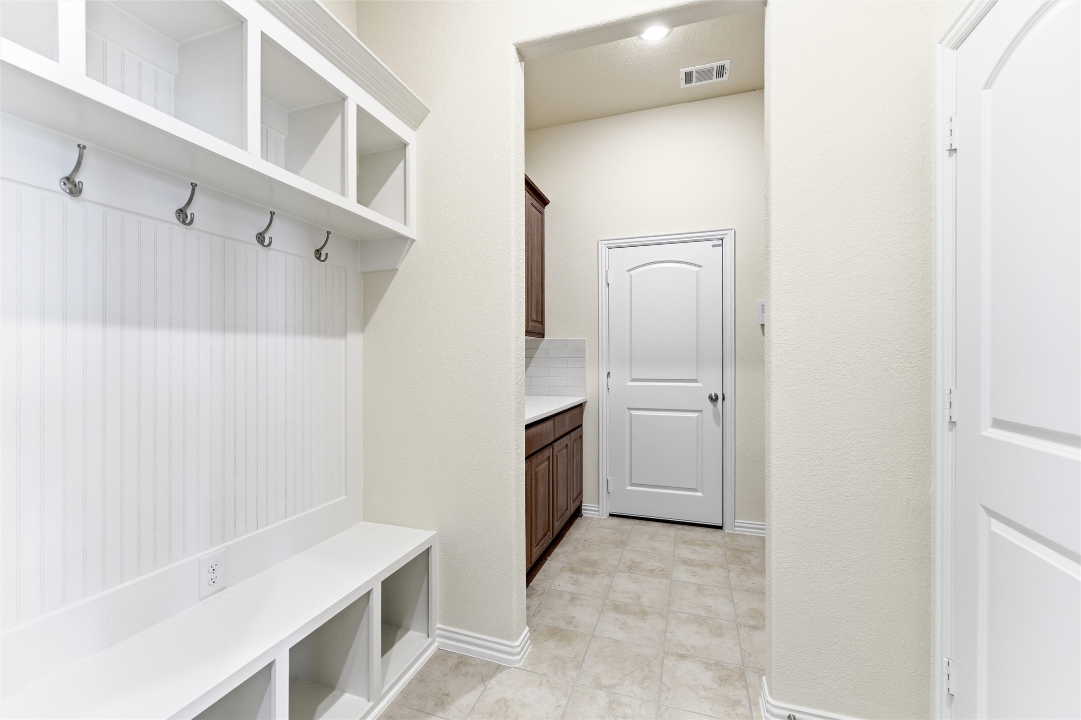 1030 County Road 200 Valley View TX 76272