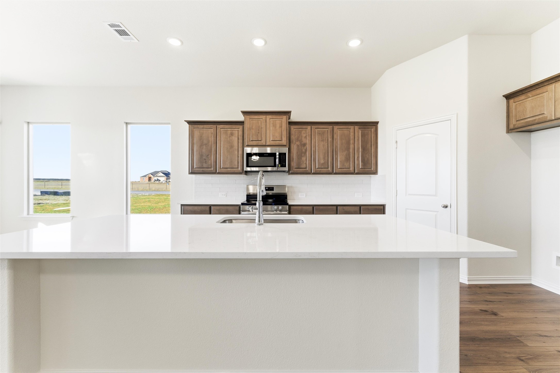 1030 County Road 200 Valley View TX 76272